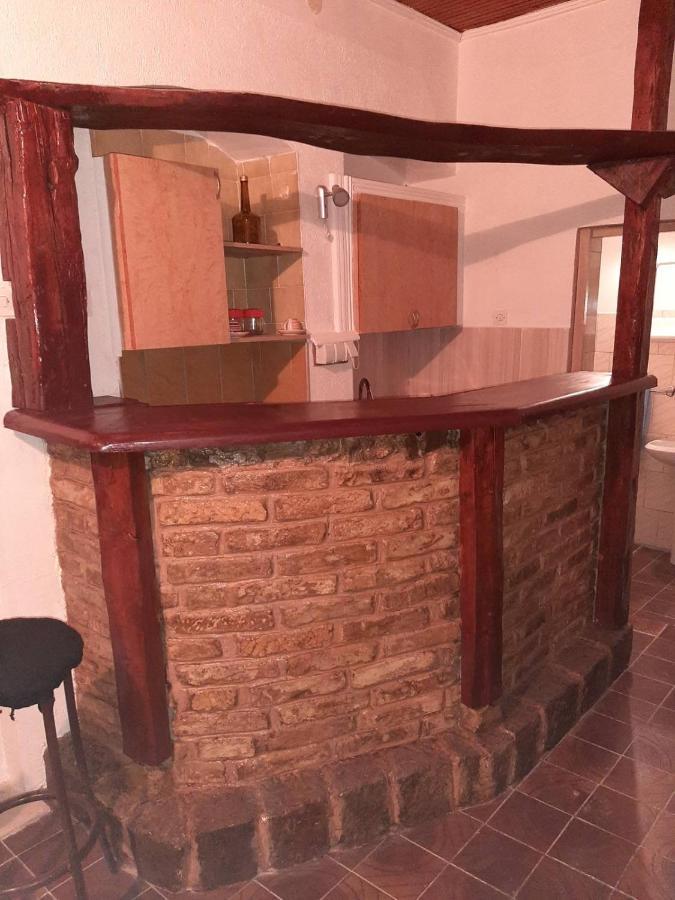 Krin Apartman Subotica Buitenkant foto
